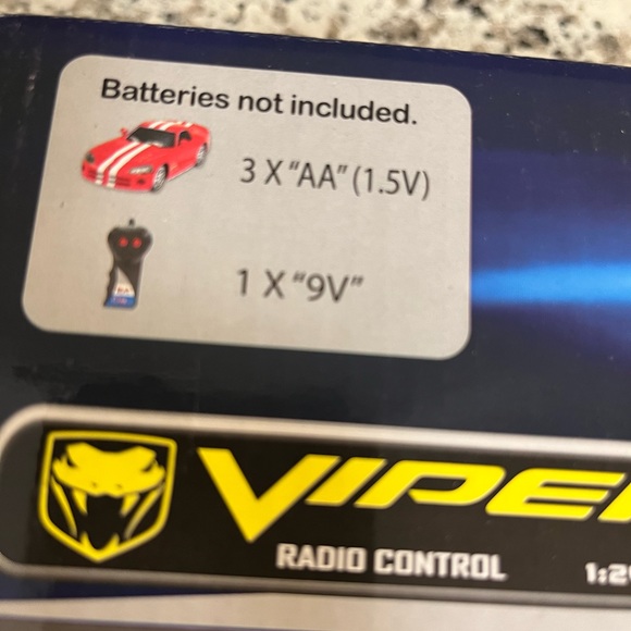 Dodge Viper 2008 Radio control car model - Picture 8 of 11